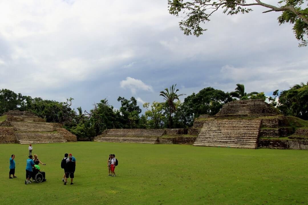 Il complesso archeologico di Altun Ha, in Belize, dove puoi ammirare rovine Mata.