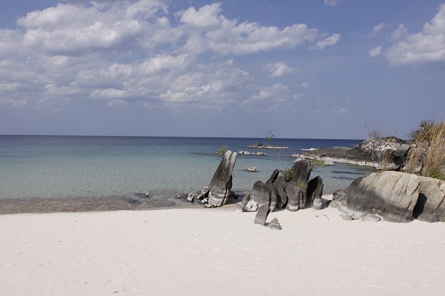 La meraviglia del Lago Niassa, tra i consigli più gettonati per un viaggio in Mozambico