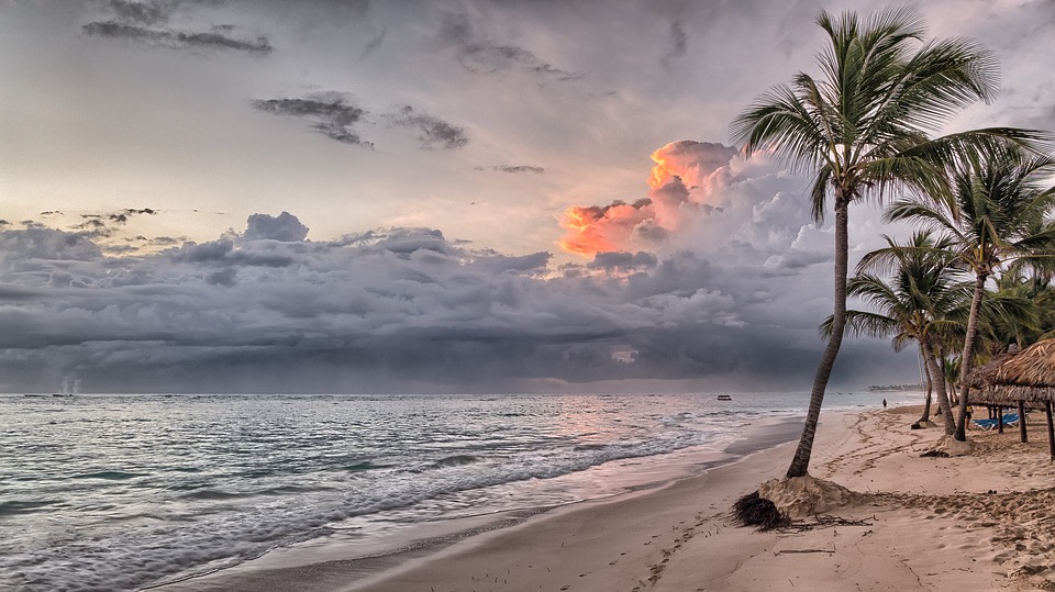 Le spiagge incontaminate sono la principale attrazione per una vacanza di assoluto relax protetti dall'assicurazione viaggio Repubblica Dominicana di Amerigo 
