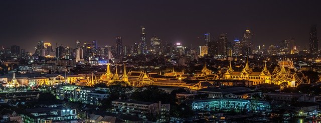 Il Palazzo Reale di Bangkok visto dall'alto. Scopri cosa vedere in Thailandia con le guide di Amerigo.it