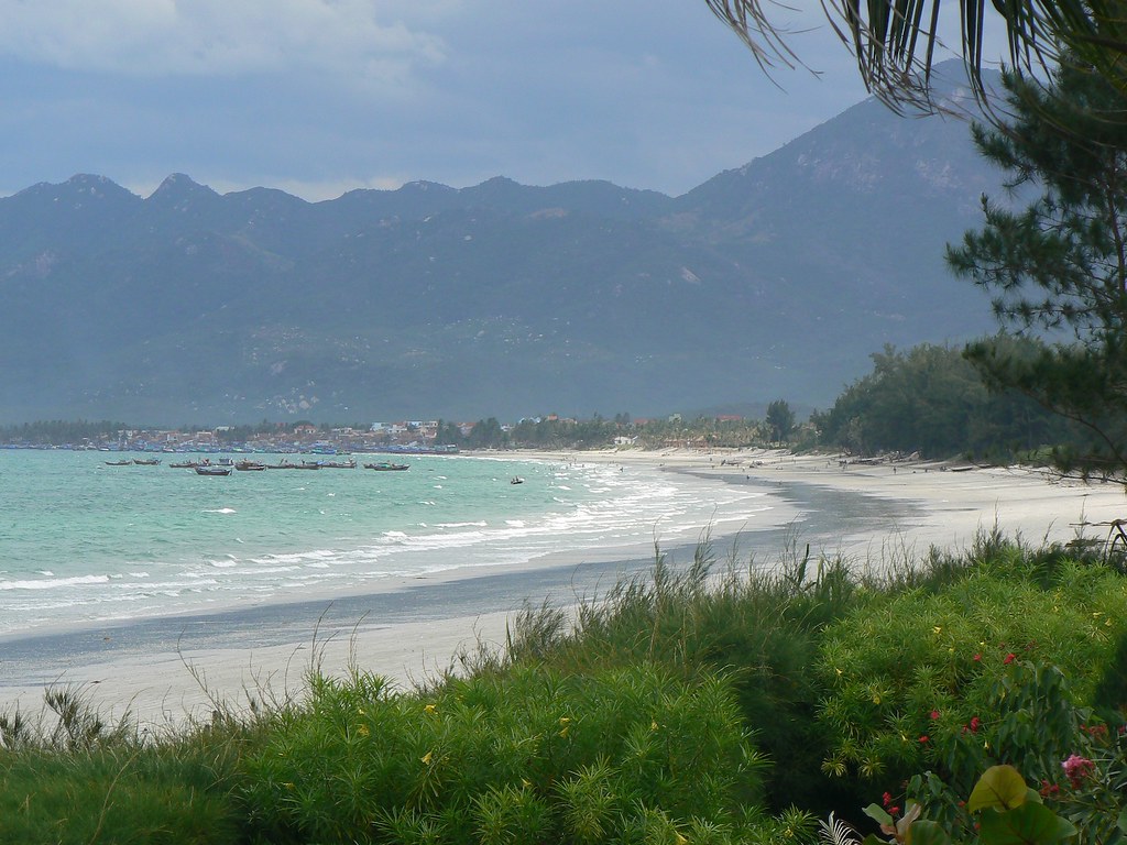Vista della spiaggia di Doc Let, Vietnam.