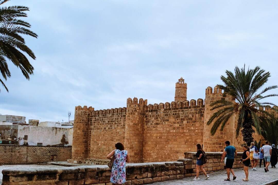 Foto degli edifici della medina di Sousse, in Tunisia.