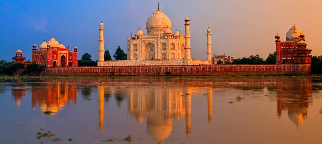 Il Taj Mahal, uno dei luoghi di culto più belli del mondo da godersi con l'assicurazione viaggio India