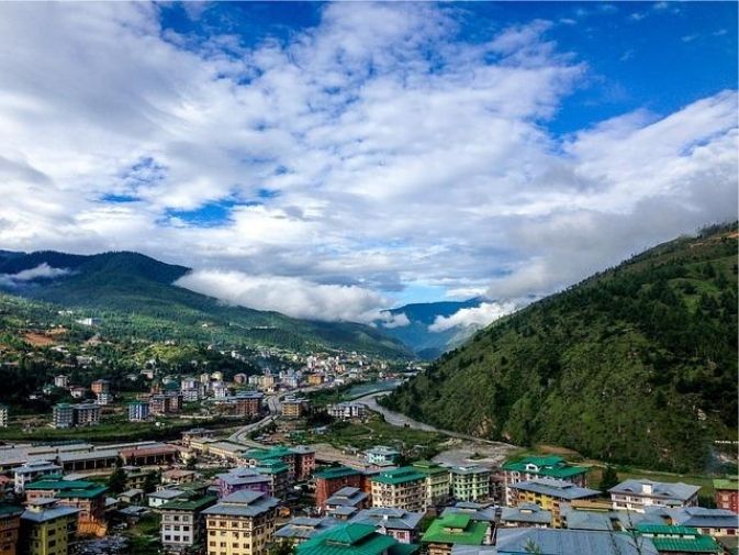 Uno dei tanti meravigliosi villaggi del Bhutan da visitare protetti da una buona assicurazione viaggio