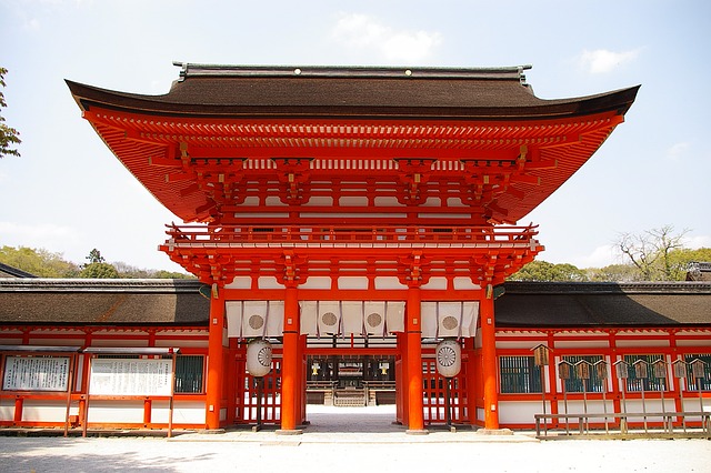 Il santuario Fushimi Inari Taisha di Kyoto, tra le principali attrazioni storiche per sapere cosa vedere in Giappone