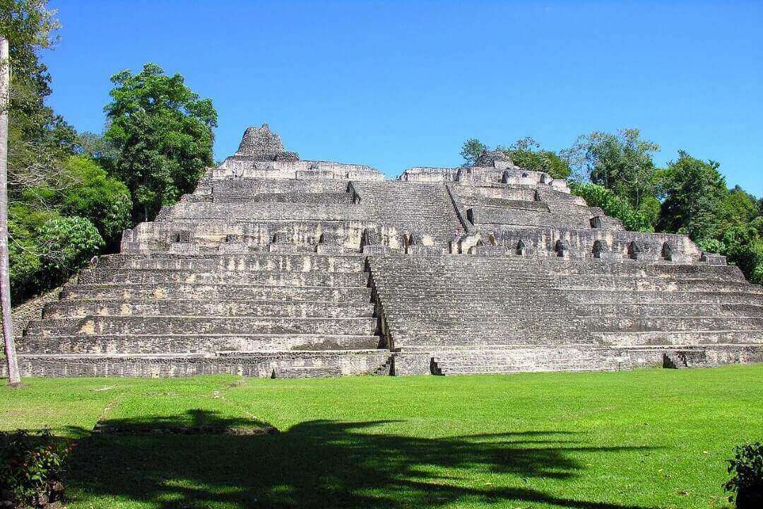 Lo Sky Palace, della Caracol Natural Monument Reservation, in Belize.