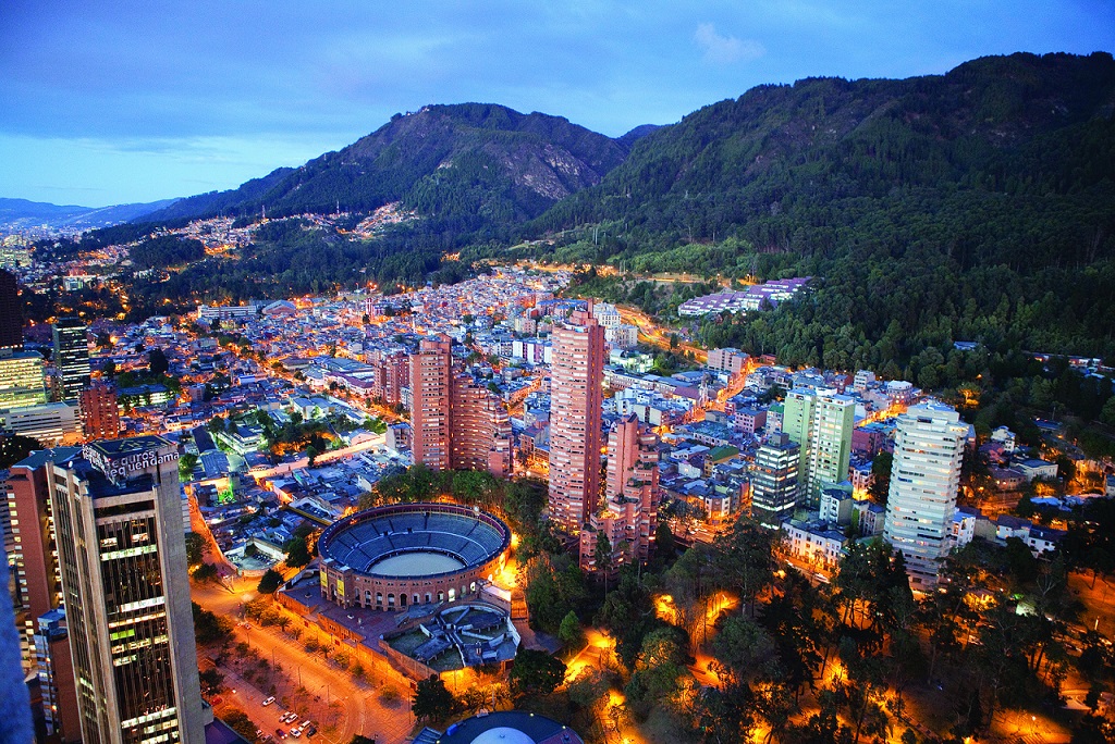 Immagine panoramica di Santamaría Bullring, nel centro di Bogotà, dove giungere in serenità con un’assicurazione viaggio Colombia