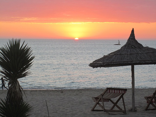 Il tramonto sull'orizzonte di Anakao, tra i posti più belli da inserire nella lista di cosa vedere in Madagascar