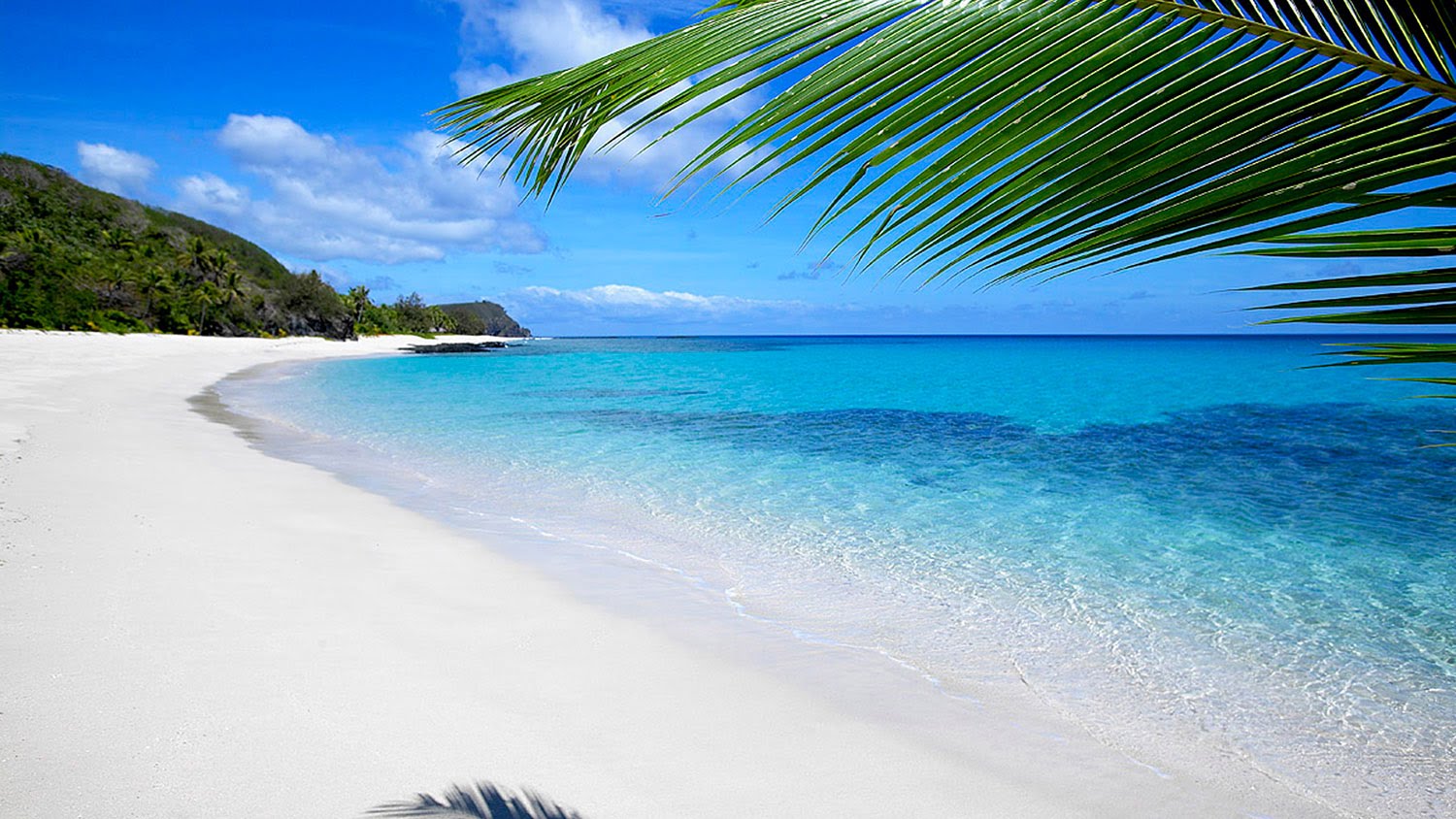 Il fascino delle spiagge di uno degli arcipelaghi più belli al mondo da non perdere con l'assicurazione viaggio Figi di Amerigo.it 
