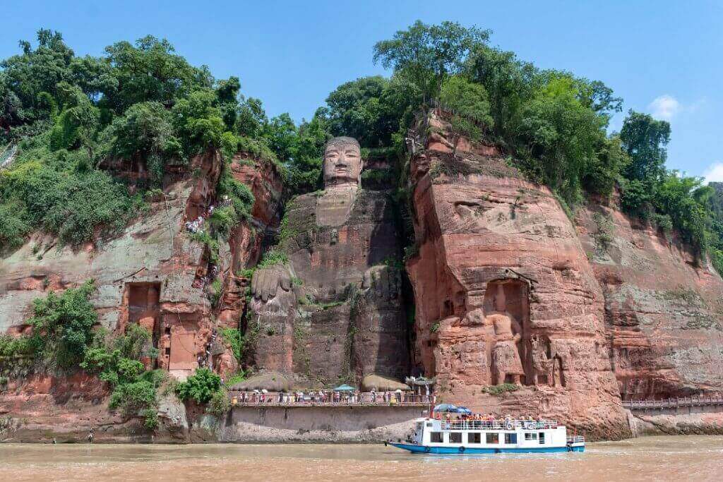 Foto del Buddha Gigante di Leshan, in Cina.