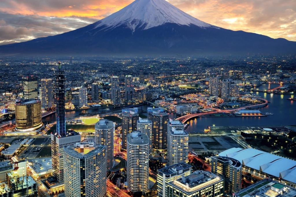 La città di Yokohama ai piedi del monte Fuji, imperdibile per una vacanza con l'assicurazione viaggio Giappone a portata di mano