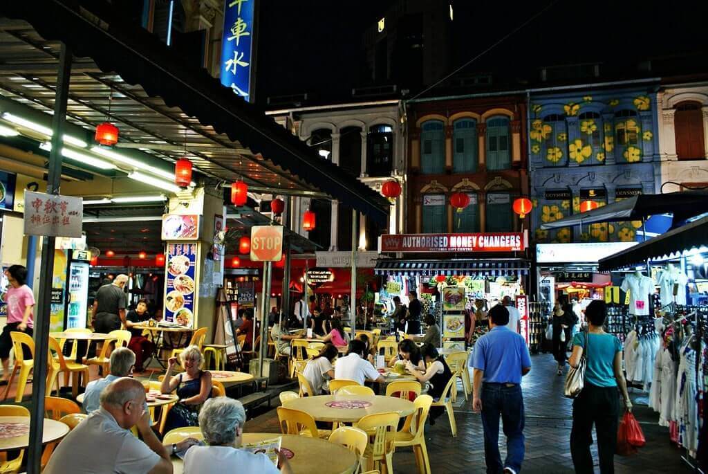 Scatto serale di Chinatown, Singapore.